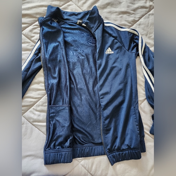 Adidas jacket - Picture 6 of 6
